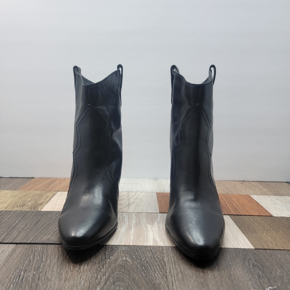 Women Size 6.5M Black Ankle Boots Western 3.25" H, NIB Comfort Casual Everyday - Picture 2 of 4